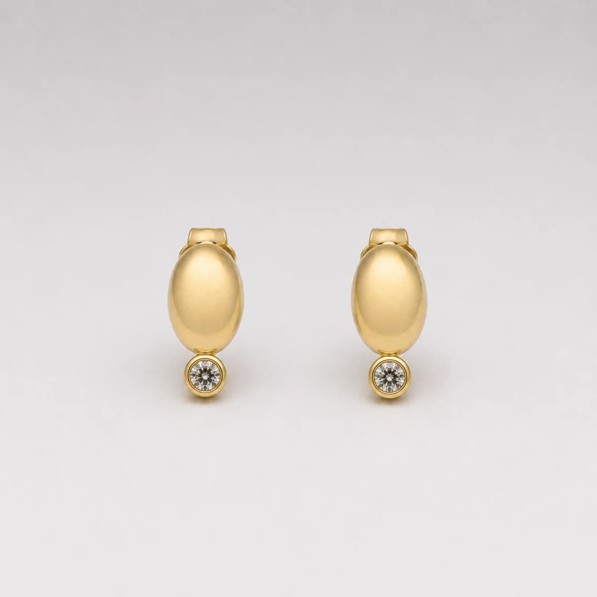 Premium Seri | Zirkon Taş Detaylı Gold Oval Küpe